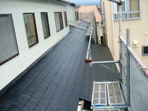 三島　Ｅアパート　カラーベスト屋根塗装完了